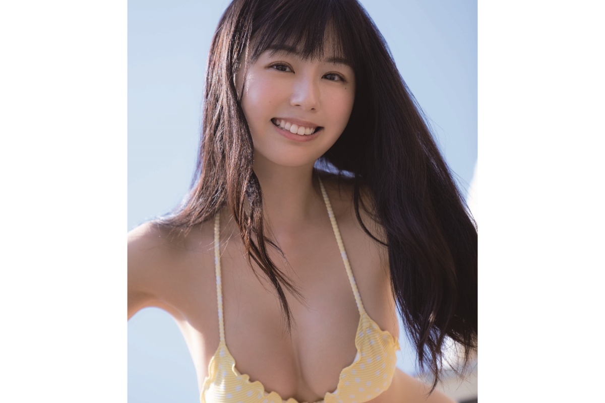 SNSのフェチ天使・くりえみ　エモすぎるビキニ姿で自慢のくびれを披露