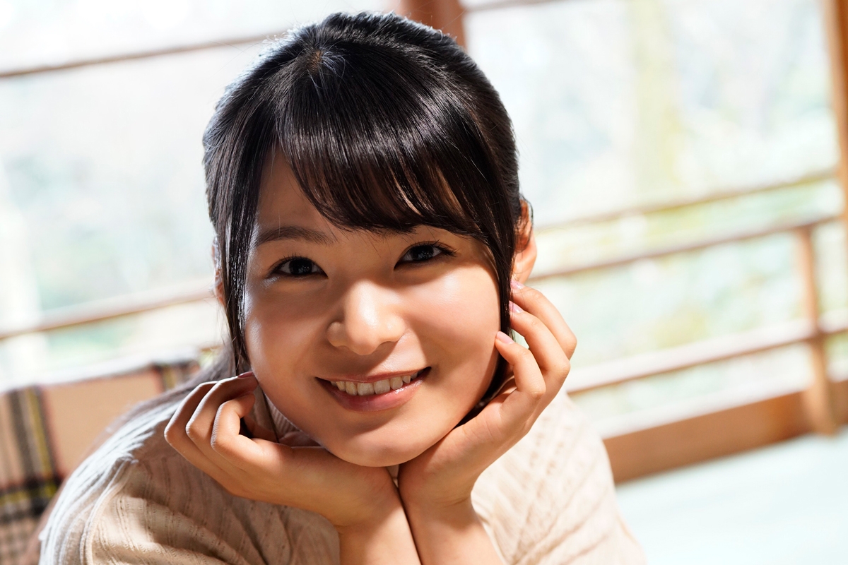 デビュー10周年の星名美津紀「これからも応援よろしくお願いします！」