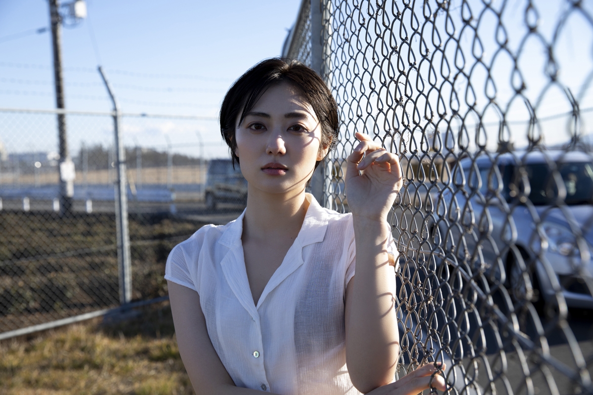 女優・奥山かずさが語る「グラビアの楽しみ方」と「次なるイメチェン」