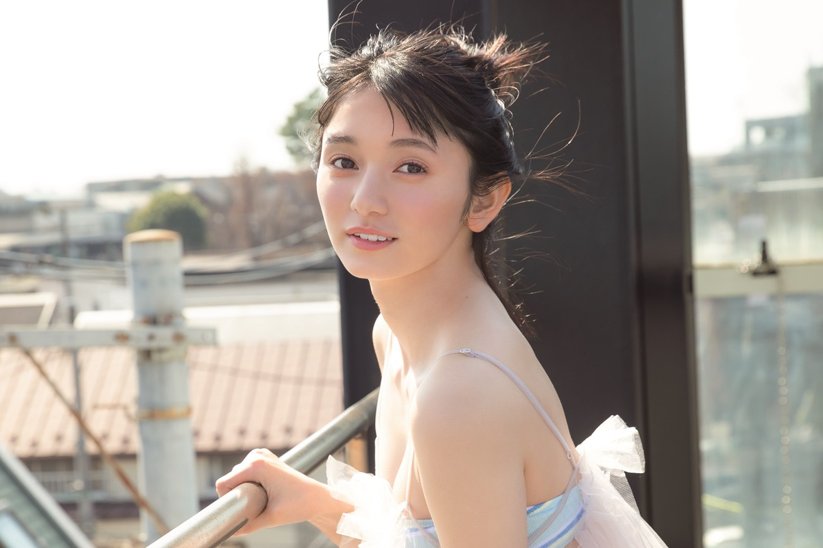 熊澤風花が水着で魅せる透明度抜群の美BODY　「甘いものが最近好きになりました」