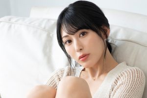 金松季歩が『週刊ポスト』に降臨「絶対好きだよ」　グラビアアイドルから転身、今まで見ることができなかった姿を披露