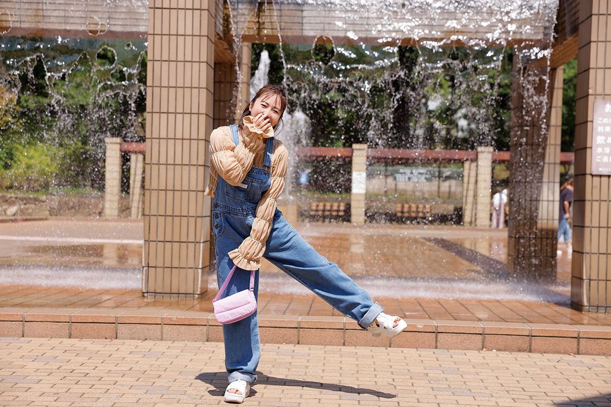 磯山さやか、デビュー25周年の癒やしの美ボディ　今日も今日とて、ぽっちゃりな最新カットを見逃すな