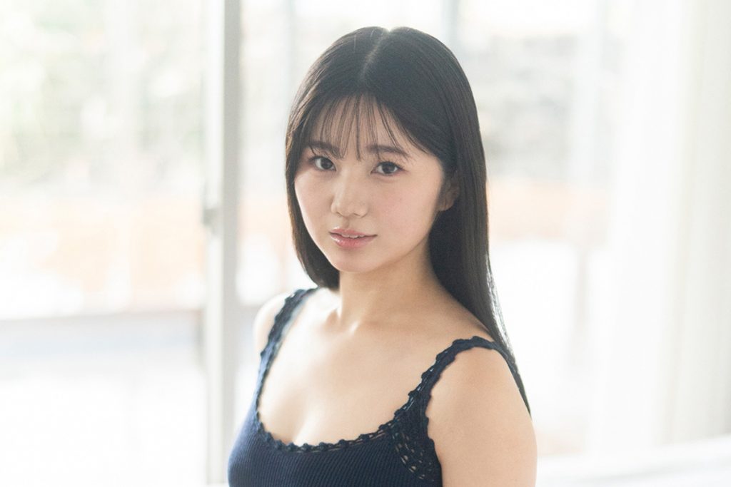 芸能活動未経験・純白彩永が初グラビアに挑戦　「反響は想像できませんが…」と見据える“その次”のステップ