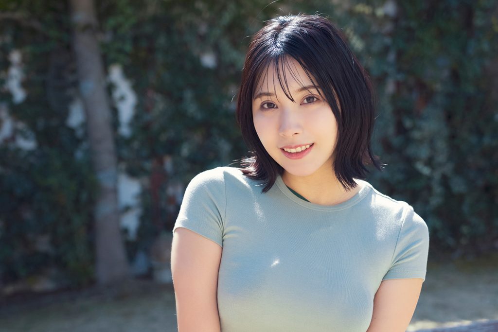 【コスプレイヤー・ラウンドガールとしても活躍！】むっちりマシュマロボディの現役薬学部生・三橋くん、ここでしか見られない最新ショットを披露