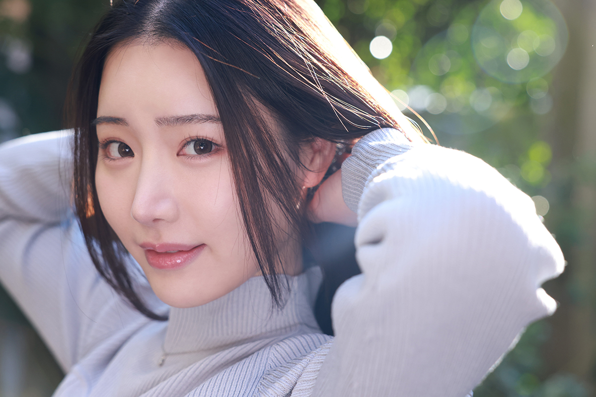 「冬ソナ」ヒロイン再来か…チェ・ジウ似の大型新人・望月りんねが白肌を全開「私のカラダに恋して」