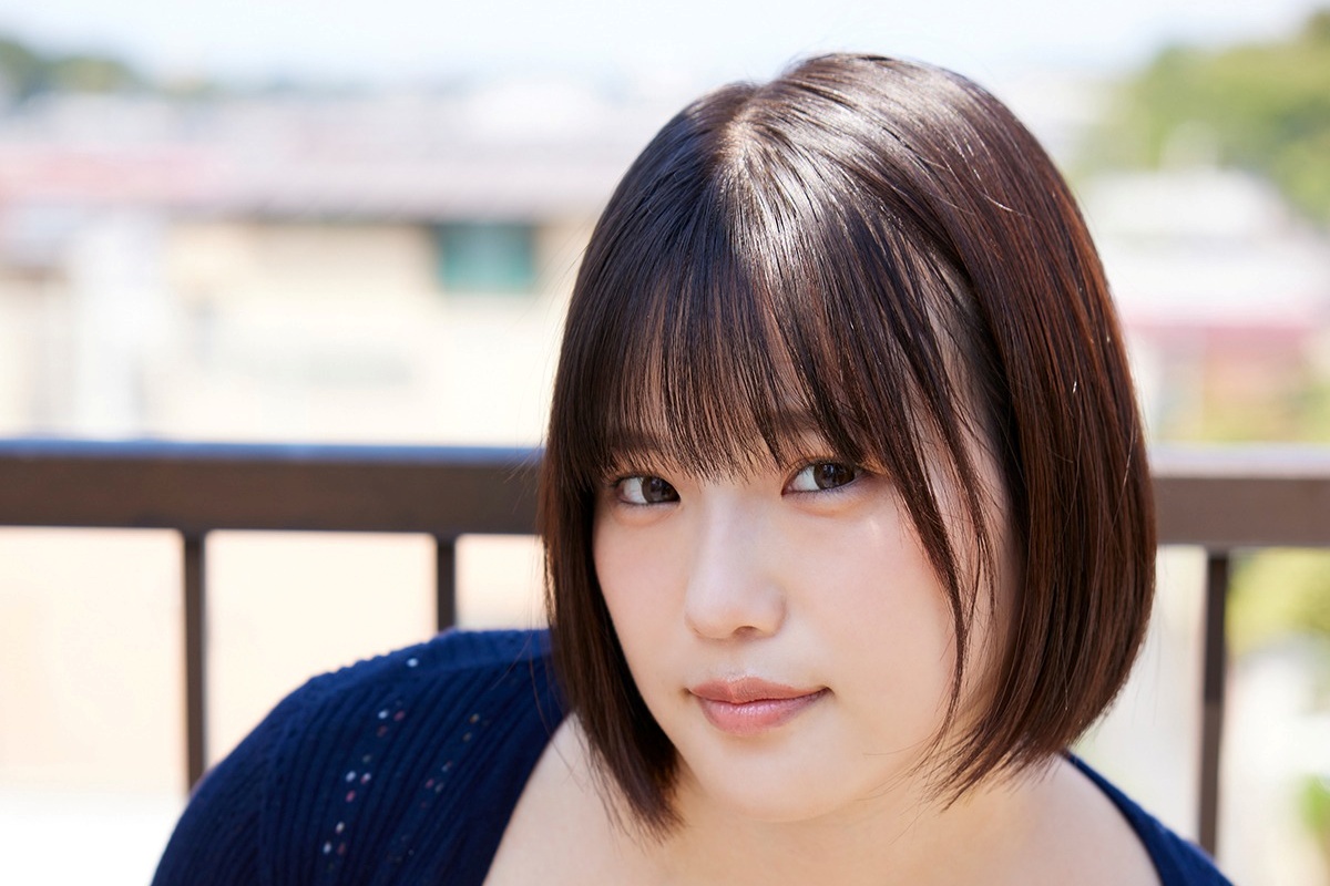 《抱きしめたくなるむっちり感》橘あさひ、話題の“わがままボディ”を大胆開放 ド迫力接写で新境地へ