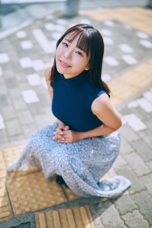 身長160cm、B93・W59・H87