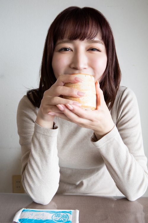 アイドルグループ『dolce☆』での活動を経て、女優に転身