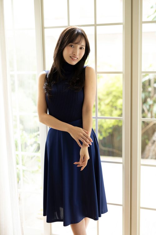 身長160cm、B83・W57・H88