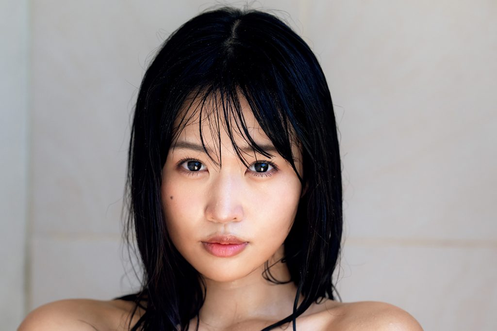 “現役アイドル最強ボディ”南みゆか、20歳の節目に「これまで以上に攻めた」2nd写真集で今だからこそ見せられる新境地