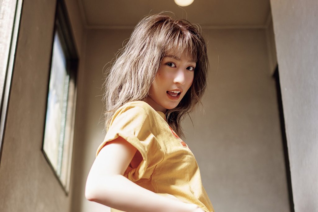 『仮面ライダーガヴ』ギャルヒロインから2年！　宮部のぞみ、さらに磨きがかかった圧巻の美脚を披露！　私生活の意外なエピソードも明かす