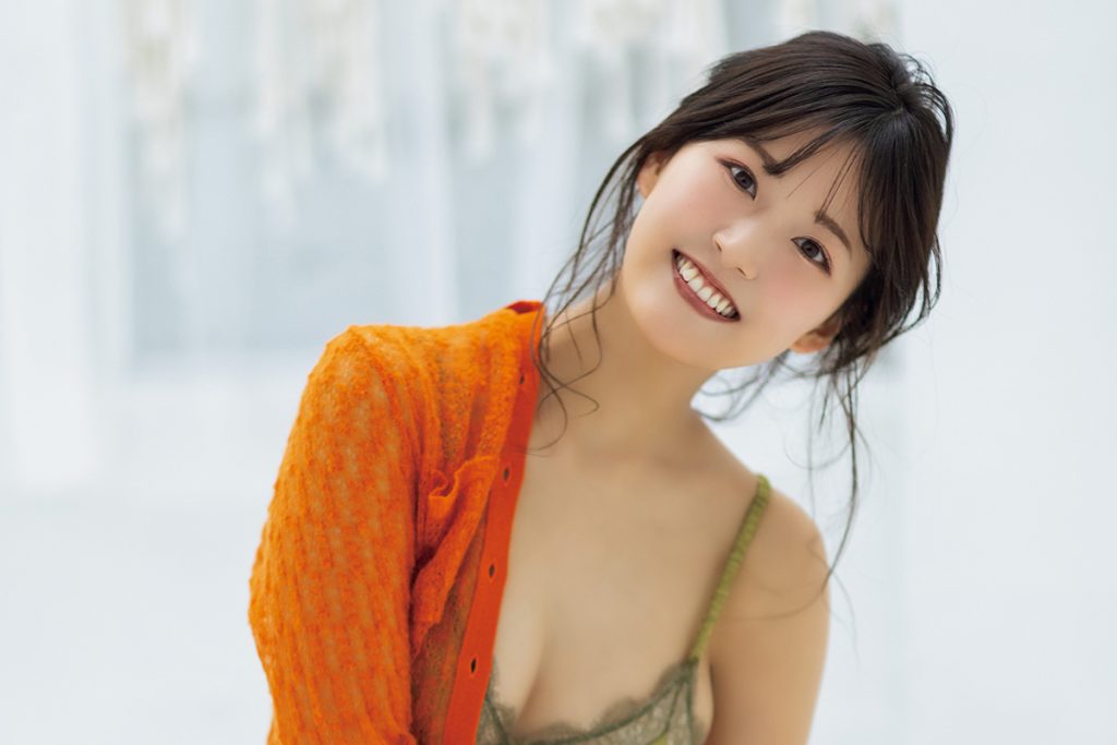 佐藤茜がグラビアデビュー「最初は少し緊張しました」　ミス・ワールド・ジャパンファイナリストの“新潟清楚美女”が新たな挑戦