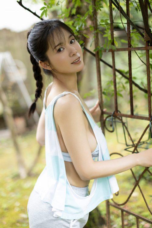 デジタル写真集『ゆれる!のけぞる!またがる! 巨乳だらけのスポーツテスト2023』も発売中