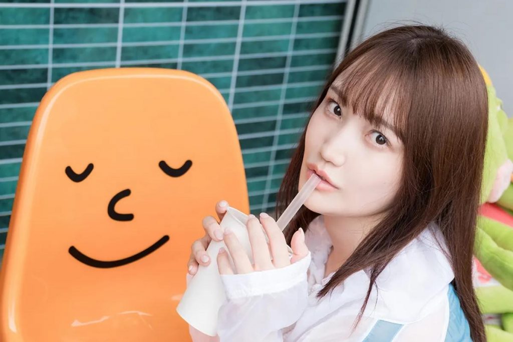 「100cmバスト解禁」で話題の世良ののか、1st写真集オールアザー版から未公開の“もちっと”特別カット大放出